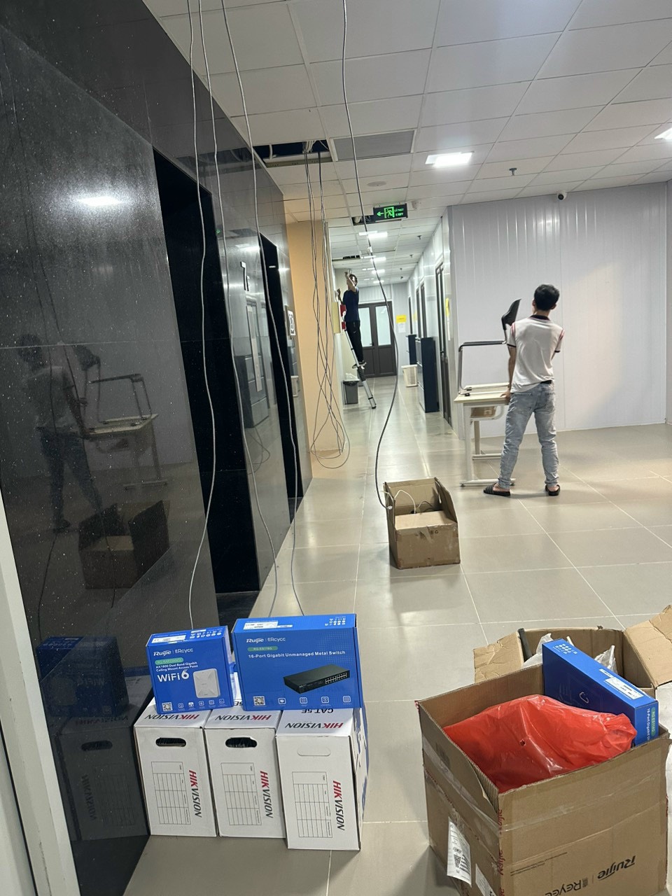 Dự án lắp đặt hệ thống Internet Ký Túc Xá cho hệ thống giáo dục CEO High School-CKT Việt Nam